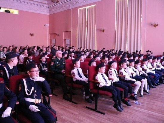 В Хабаровске прошла церемония посвящения в кадеты