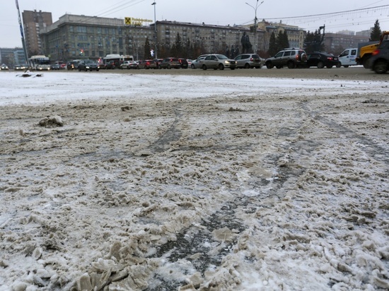 "ТомскСАХ" сообщил, что за сутки обработал улицы города 200 тоннами песка