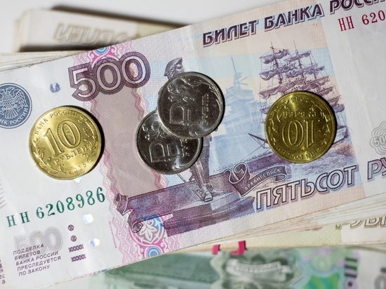 Жители Сахалина заработали в среднем более 127 тыс. рублей в декабре 2022 года