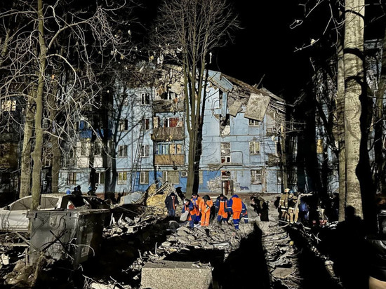 Рогов: украинская ракета упала на многоэтажку в Запорожье, есть жертвы