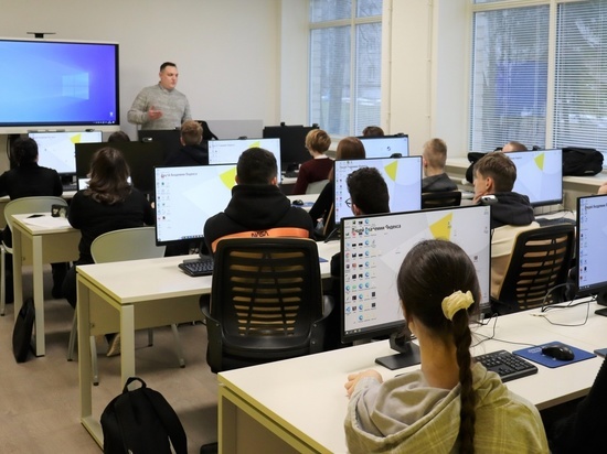 Смоленский центр «IT-Куб» готовит старшеклассников для поступления в лучшие вузы