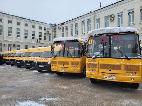 В Рязанскую область поступят новые школьные автобусы и машины скорой помощи