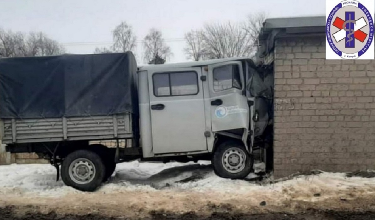 В Калужской области машина насмерть сбила женщину и вылетела в кювет - МК  Калуга