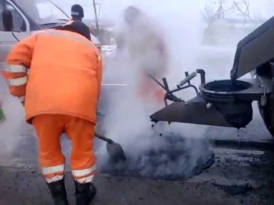 В Кирове ямочный ремонт дорог будет продолжаться и далее
