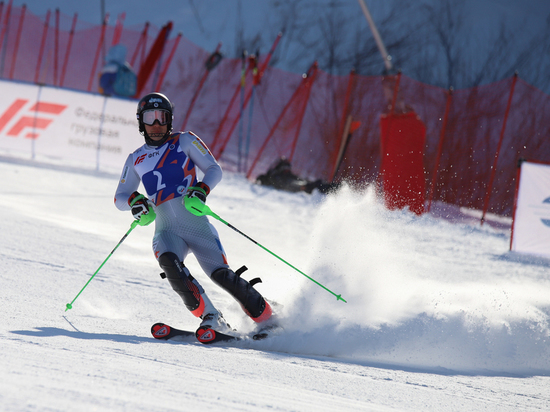 Чемпионат России по горнолыжному спорту на Сахалине открыли квалификационными заездами