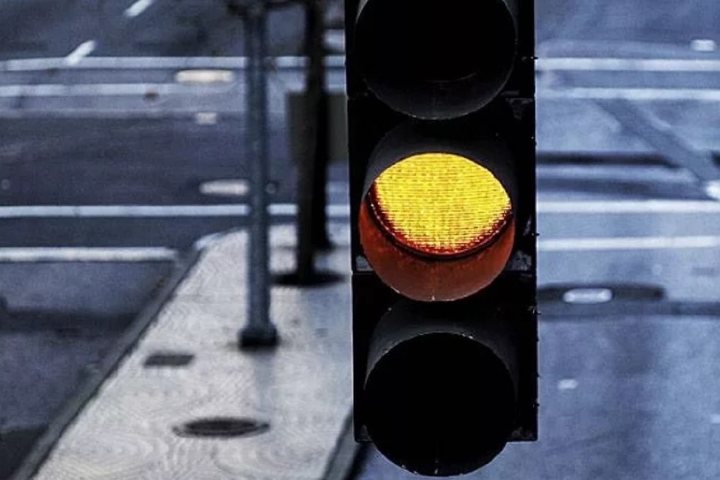 Вниманию костромских водителей: с 1 марта за проезд на желтый сигнал светофора получите штраф
