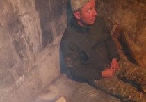 Тверской районный суд Москвы арестовал бывшего столичного полицейского Фрола Горчакова, который подозревается в незаконном хранении оружия и разбойном нападении