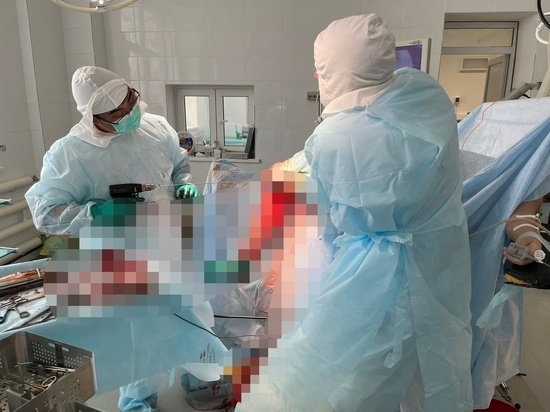 Калмыцкие травматологи впервые провели высокотехнологичную малотравматичную операцию