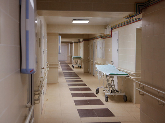 В Новгородской области за сутки с ковидом госпитализировали 15 человек