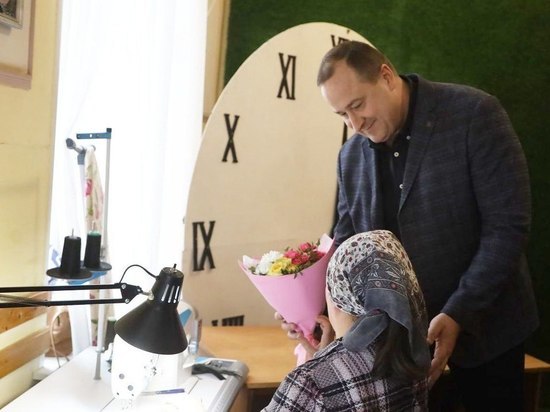 Глава Серпухова поздравил участниц волонтерского движения с 8 Марта