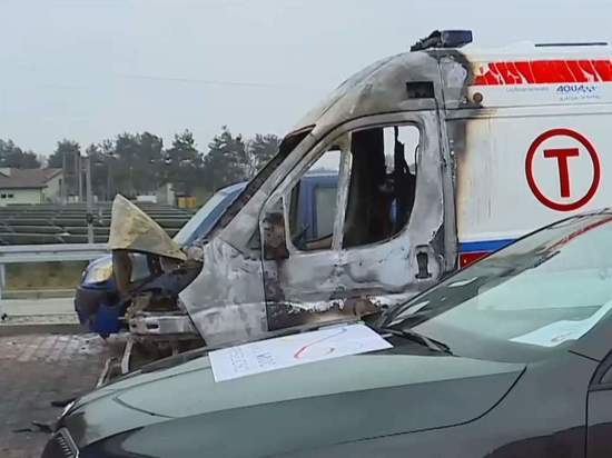В Польше сожгли предназначавшиеся Украине машины скорой помощи