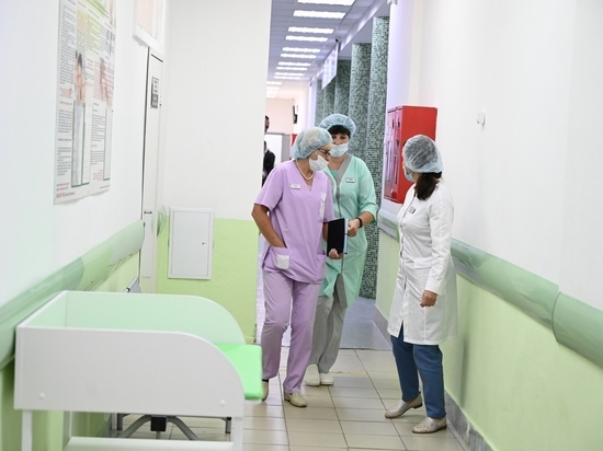 В Челябинской области 24 женщины сменили профессию и стали помощницами фельдшеров