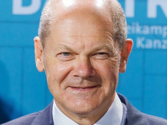 Шольц: для гарантий безопасности Украине время еще не пришло