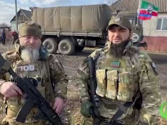 Чеченский спецназ доставил 10 тонн продуктов жителям двух сел ЛНР