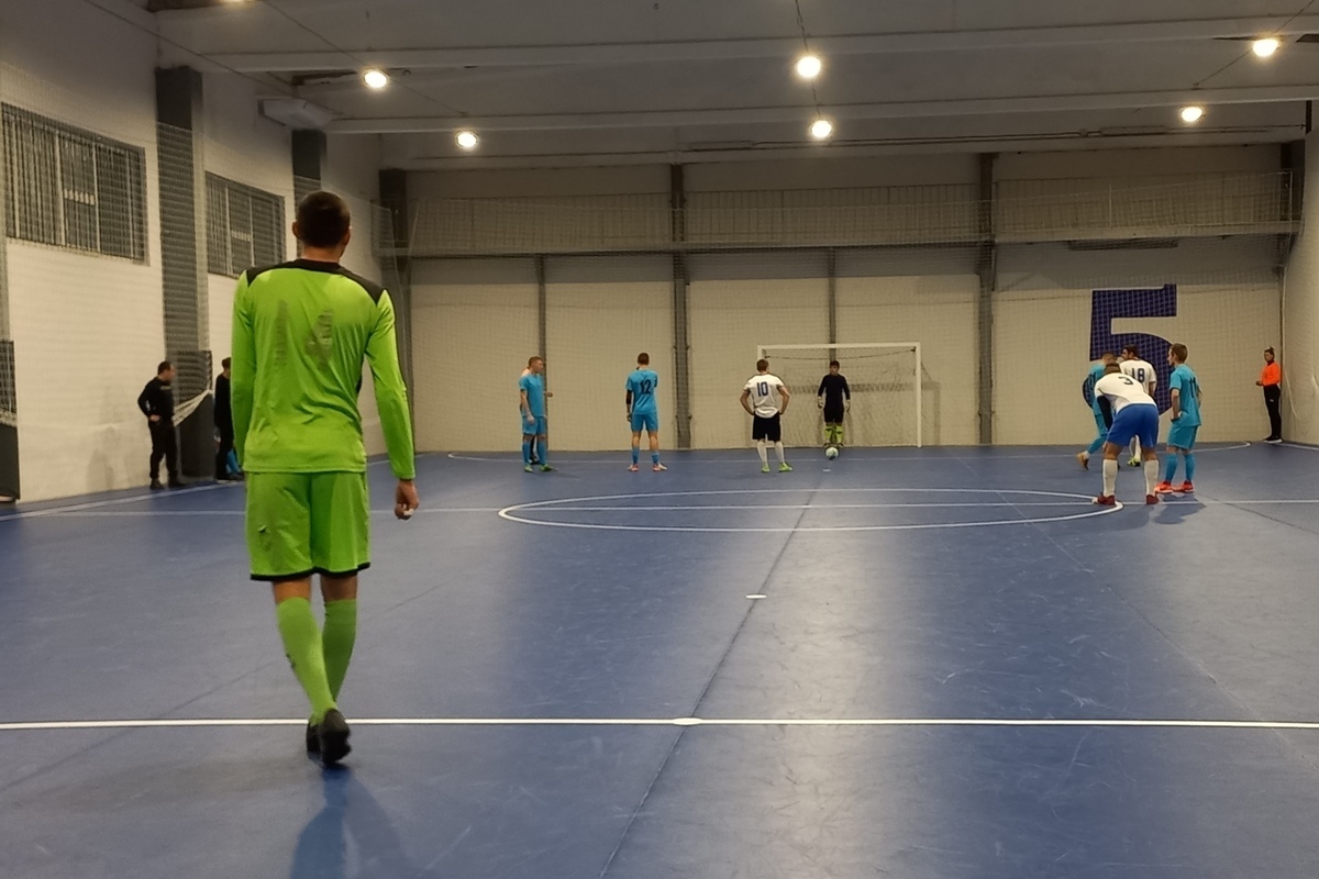 Futsal in Crimea: Iskra and Formula Driving School lead after six rounds
