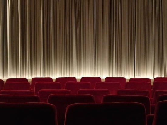 Мариупольский драмтеатр отправился в гастроли по России