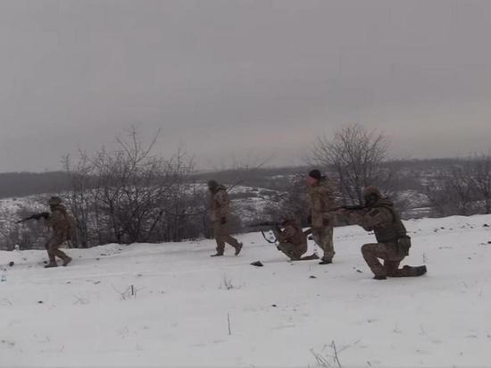 В Киеве заявили, что ВСУ держат оборону Бахмута, возможность снабжения сохраняется
