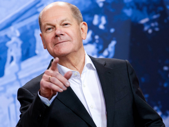 Шольц: Германия стала крупнейшим донором Украины в континентальной Европе