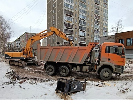 Демонтировали объект советского модернизма, который не смогла спасти Администрация Екатеринбурга