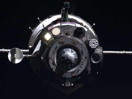 Российский «Прогресс» спас МКС от столкновения с космическим мусором