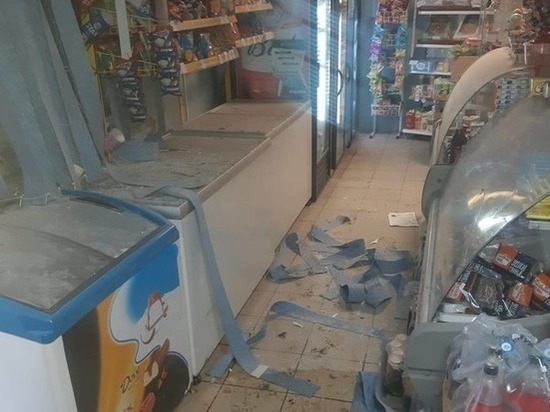 При обстреле шебекинского села Муром пострадали 3 частных дома и магазин