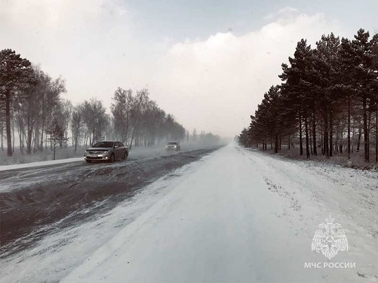 МЧС предупреждает о штормовом ветре 7 марта в Иркутской области