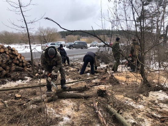 В Курской области собрали 10 кубометров дров для нужд СВО