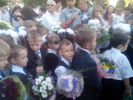 Зачисление первоклассников в школы ДНР пройдет по единому графику с Россией