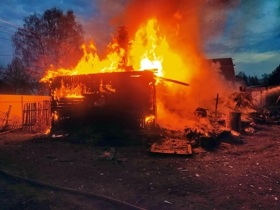 В Eршичском районe сгорeл частный дом
