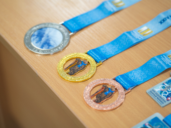 Медали лыжного марафона памяти Фархутдинова презентовали на Сахалине