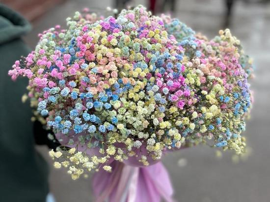 Вызывают аллергию и головную боль: какие цветы лучше не дарить на 8 Марта