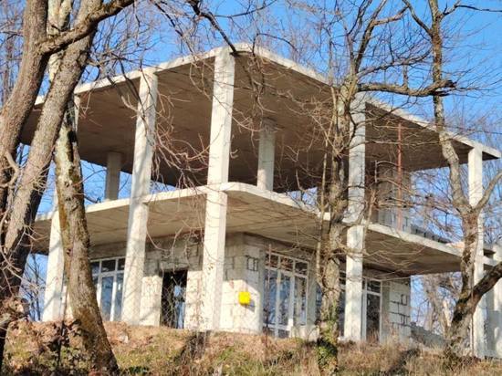 В Хостинском районе Сочи выявили объекты самовольного строительства