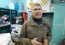 Центр сбора гуманитарной помощи на базе Сибирской пожарно-спасательной академии в Красноярске основали три известных краевых активиста: Олег Колпаков, Валерий Власов и Виктор Макеич
