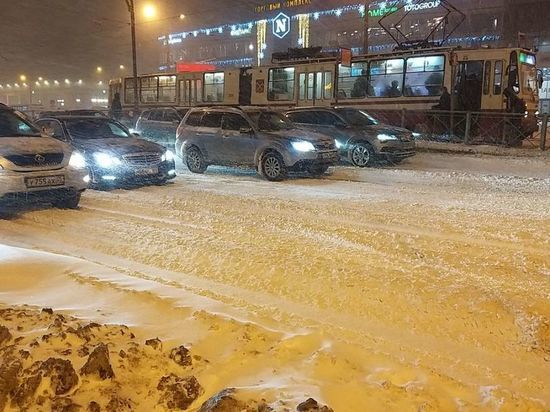В Петербурге 8 Марта объявлен «желтый» уровень опасности из-за погоды