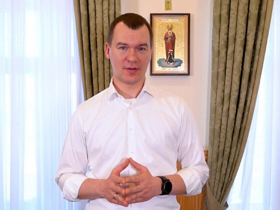 Михаил Дегтярев поздравил жительниц Хабаровского края с 8 марта