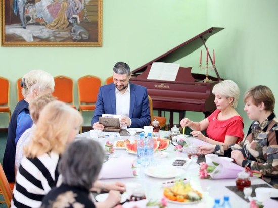 Губернатор Забайкалья встретился с матерями и жёнами бойцов СВО