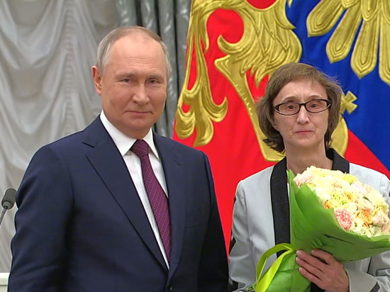 Чумработницу из НАО наградил в Кремле Президент России