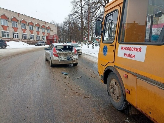 ДТП с участием школьного автобуса произошло в Калужской области