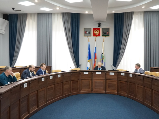 Средства депутатского фонда дума Иркутска направила на ремонт дорог и подпорных стен