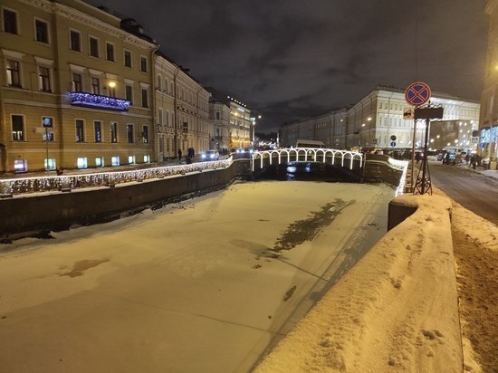 Петербуржцы пережили самую холодную ночь марта, температура опустилась до −17,3 градуса