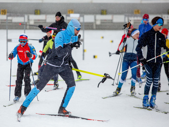 Олимпийские чемпионы по лыжным гонкам устроили мастер-класс на Сахалине