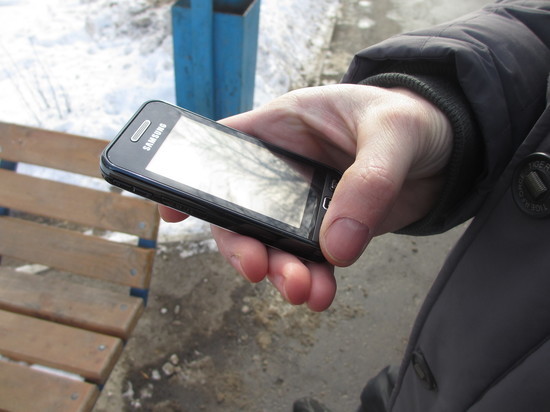 В Саратове обворовали салон по ремонту телефонов