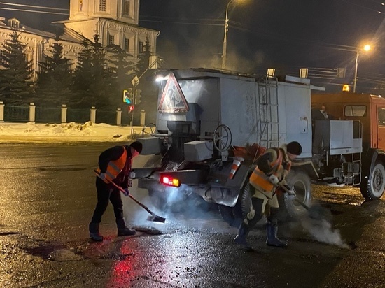 В Йошкар-Оле начался ночной ремонт аварийных дорог