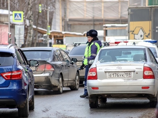 В Казани пьяная женщина устроила ДТП по пути в детский сад