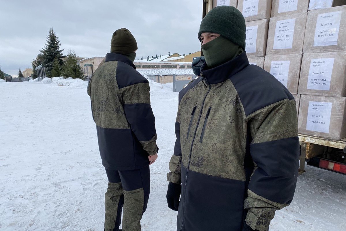Костромской благотворительный фонд отправил бойцам в зону СВО сотни защитных костюмов