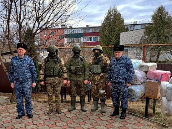 Сотрудники таможни и интерната №3 Курска передали в зону СВО гуманитарный груз