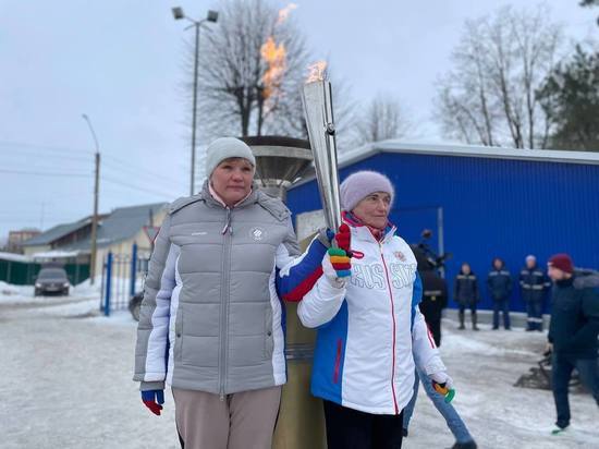 Олимпийский огонь на XIV зимней молодежной Спартакиаде зажгли олимпийские чемпионки