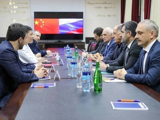 Премьер Дагестана встретился с бизнесменами и инвесторами из Китая