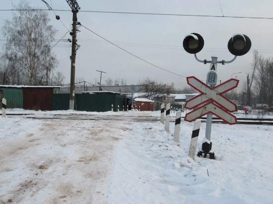 Костромские проблемы: таяние снега создает требует приведения в порядок жд переездов