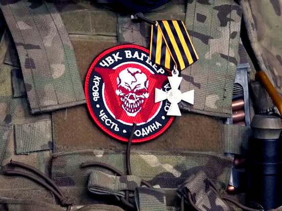 Вагнеровцы получили медали и знаки отличия от руководителя ДНР